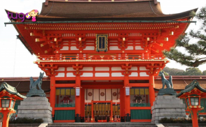 2_Đền Fushimi Inari Taisha là một trong những ngôi đền thờ Thần đạo nổi tiếng bậc nhất ở Kyoto