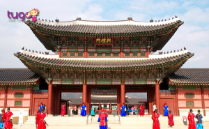 net-kien-truc-day-doc-dao-cua-cung-dien-gyeongbokgung-tugo